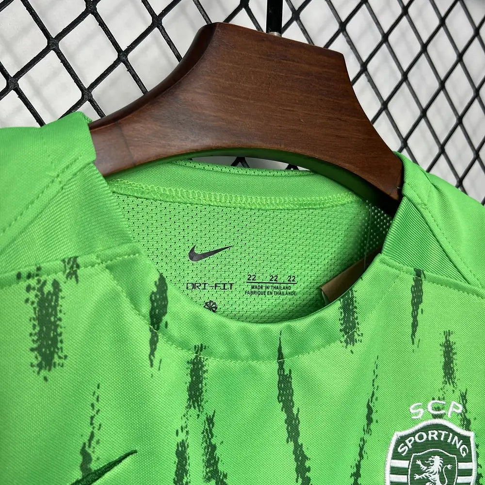 Kit Sporting Terceiro Criança 2024/2025 - Image 4